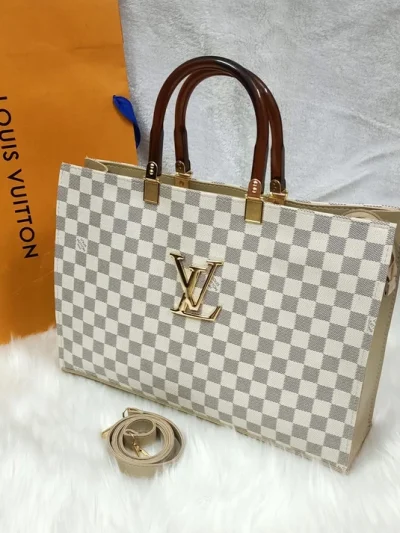 HANDLE L.V BAG BOX PATTERN